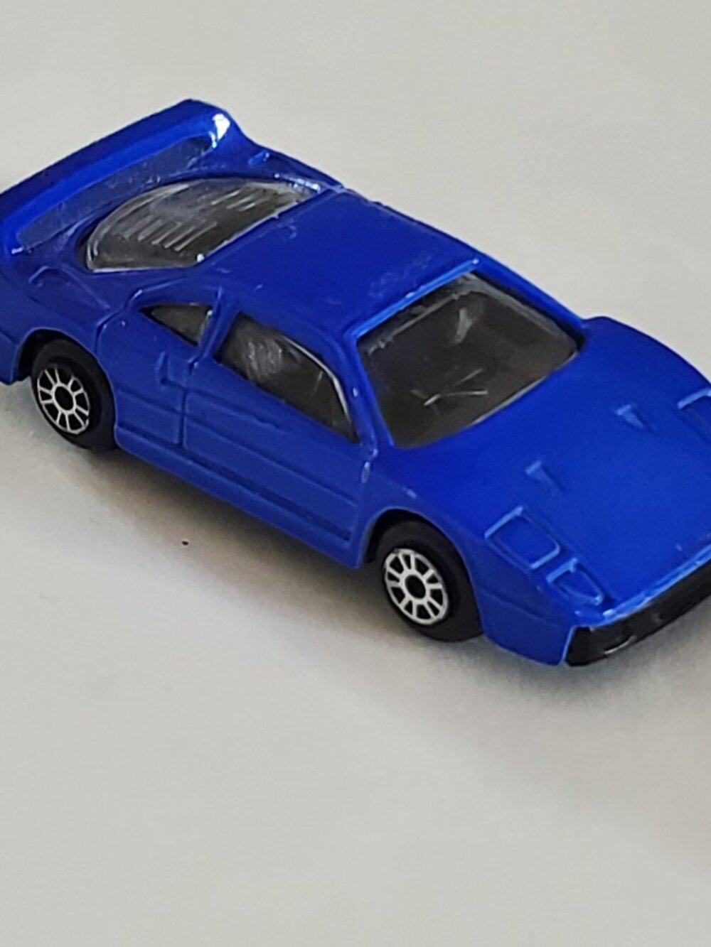 Blue F40 Ferrari Die Cast Model Race Car Unbranded